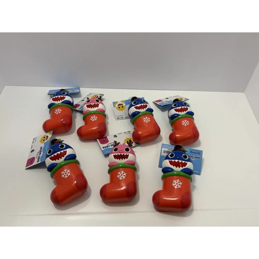 New Baby Shark Christmas Tree Ornaments Daddy Shark & Mommy Shark (Lot Of 6)